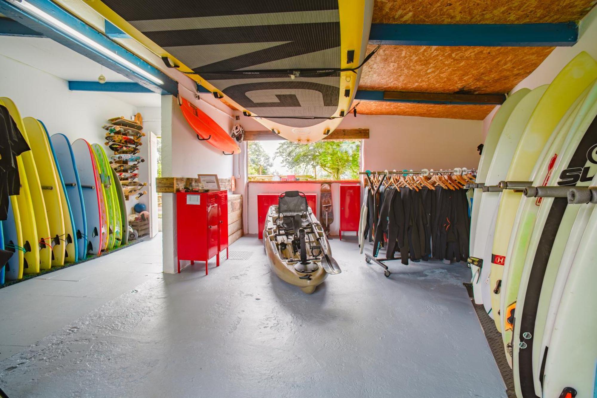 H.A.N.D Surf Hostel Langre  Bagian luar foto
